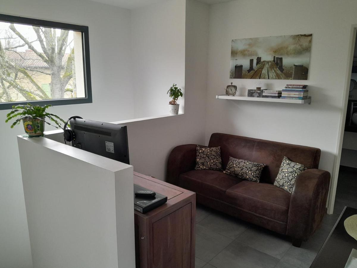 Appartement L'Olivier à Mornant Extérieur photo